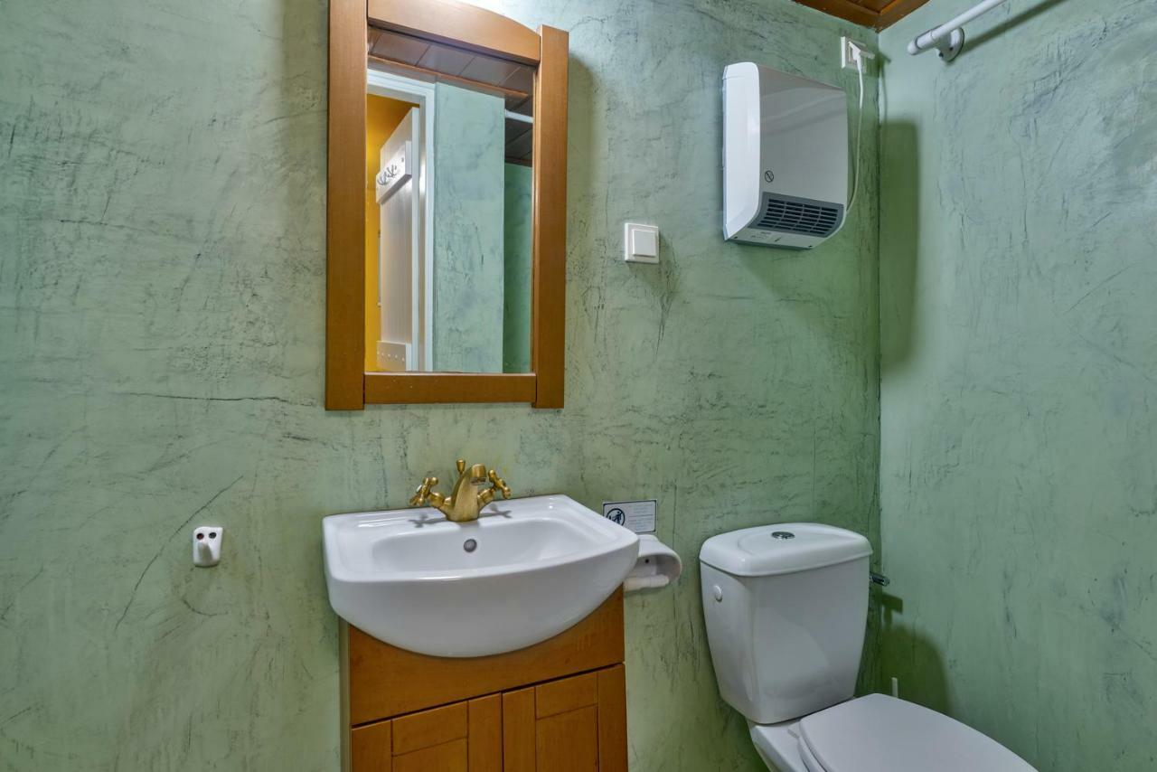 Island Of Luxury Apartments Ermoupoli Exterior photo